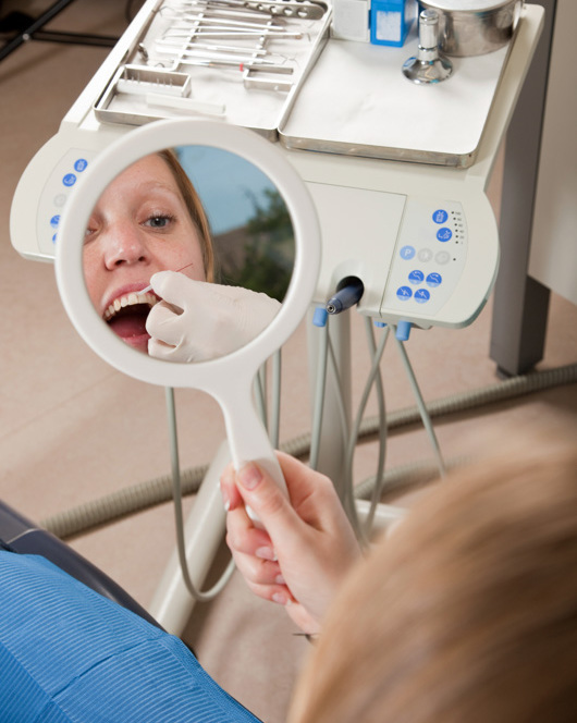 KZBV-Umfrage: Zuschuss zur Professionellen Zahnreinigung