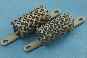 Forscher schaffen neue Generation von Knochenimplantaten