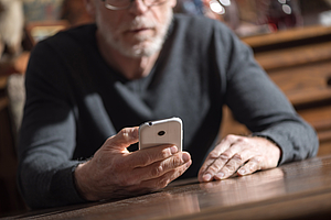 Digitaler Begleiter für Patient mit Parodontitis