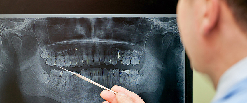 Fachzahnarzt für Oralchirurgie