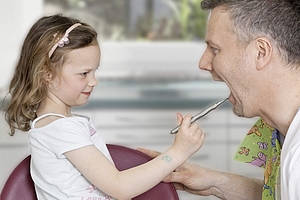 Vorsorge - Mehr Kinder beim Zahnarzt