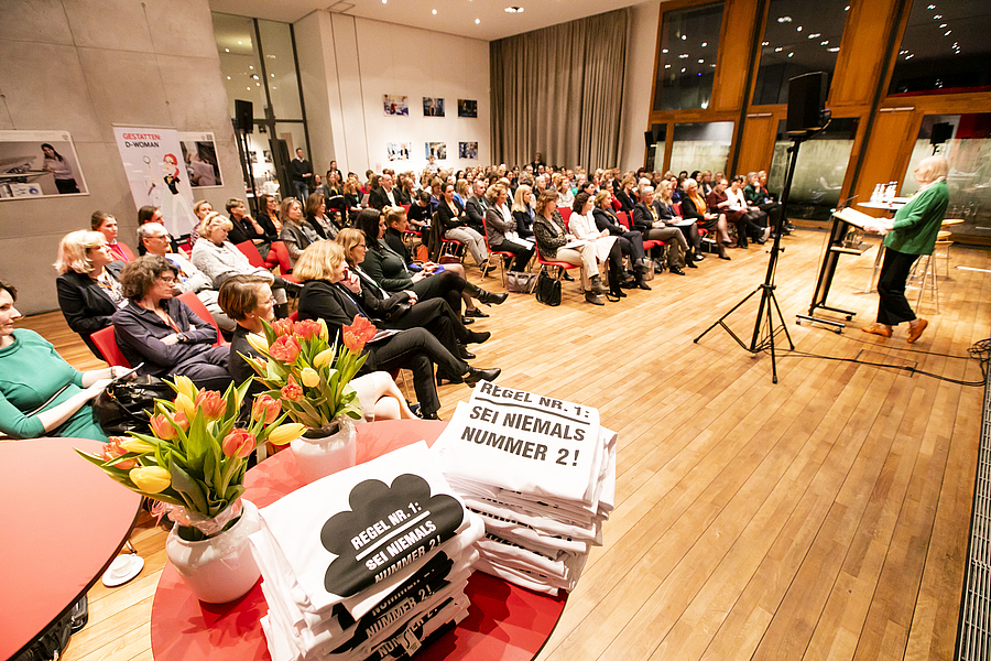 Resolution an Gesundheitsminister Jens Spahn überreicht 