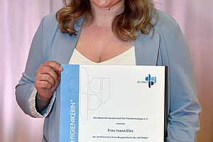 DG PARO ernennt erste zertifizierte Dentalhygienikerin der DG PARO®