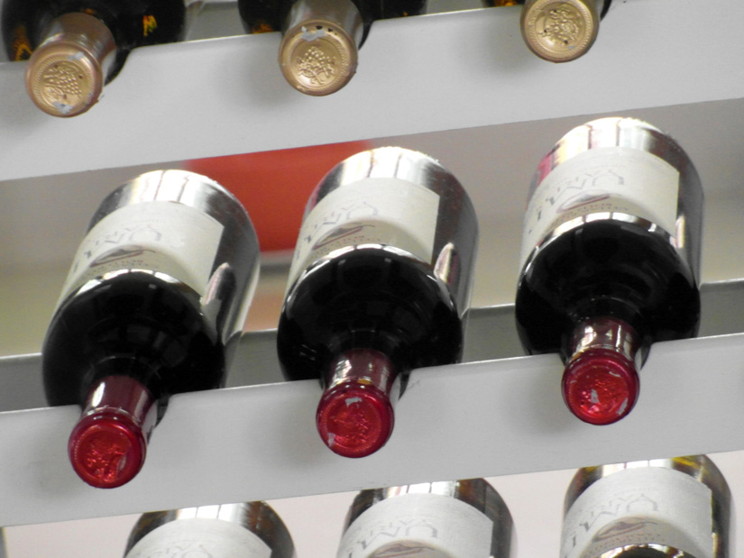 Mit Rotwein gegen Karies und Parodontitis?