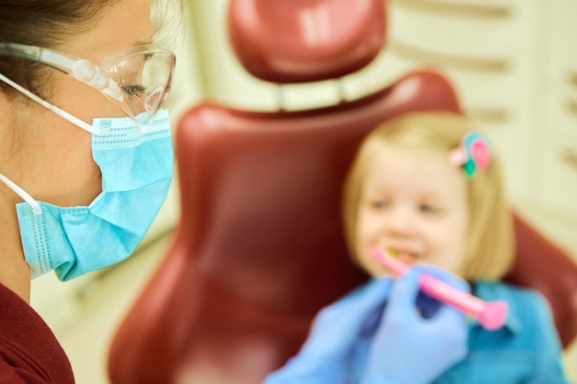 Zahnarzt verurteilt: Überbehandlung bei 3-jähriger Patientin
