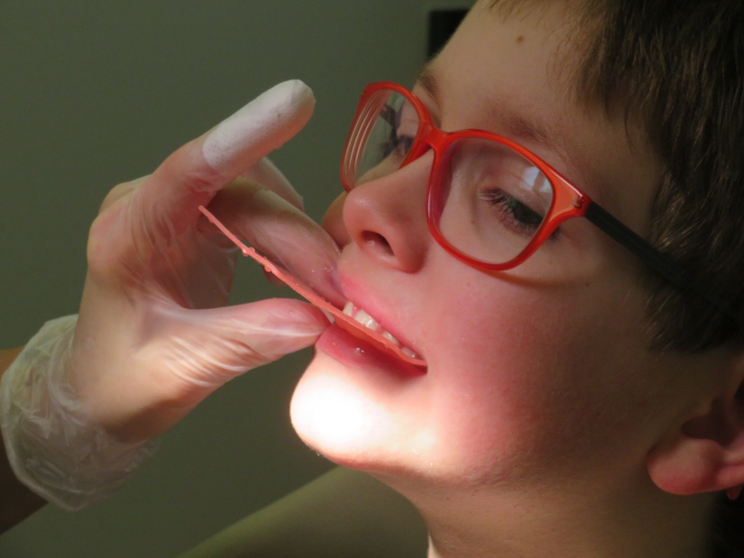Kinderzahnheilkunde in GB: Deutsche Zahnärztin setzt sich für höhere Standards ein
