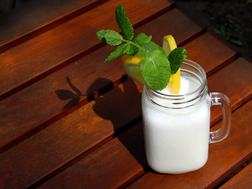 Ayran: Erfrischender Joghurtdrink für starke Zähne