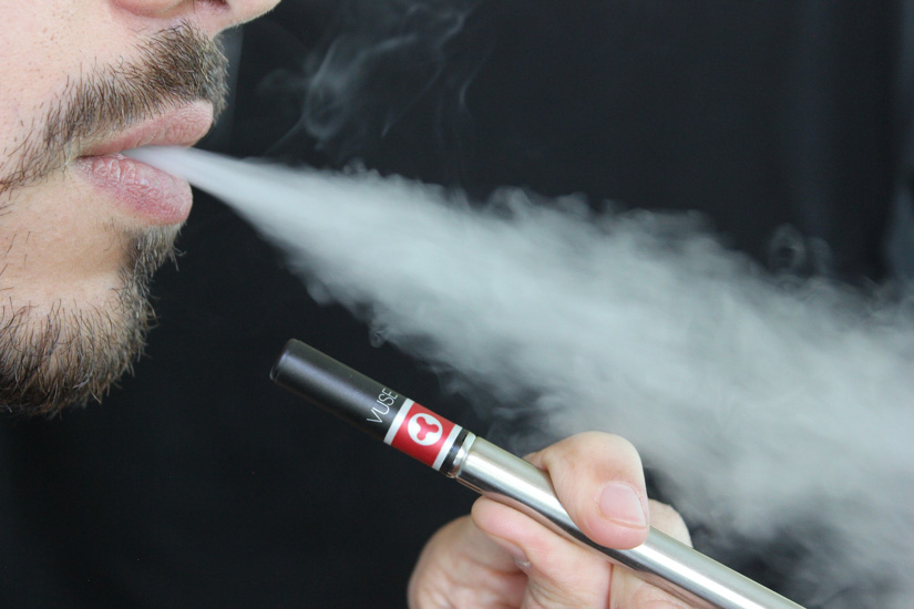 E-Zigaretten: Mehrheit der Bevölkerung sieht gesundheitliche Risiken